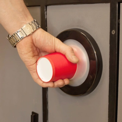 Диспенсер для стаканов/крышек YO3D безмембранный